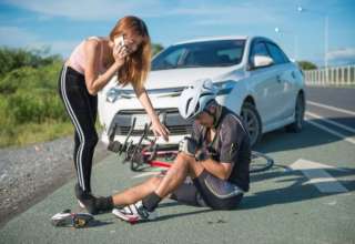 Wypadek z udziałem pieszych i rowerzystów. Jak postąpić.