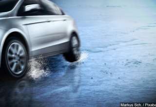 Czy za poślizg na drodze należy się odszkodowanie?