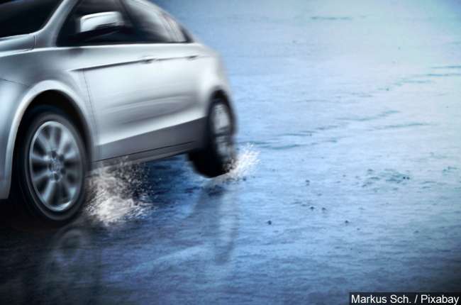 Czy za poślizg na drodze należy się odszkodowanie?